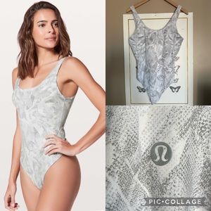 Lululemon Arise Nulu Bodysuit Jasmine white multi thong sz 6/8?